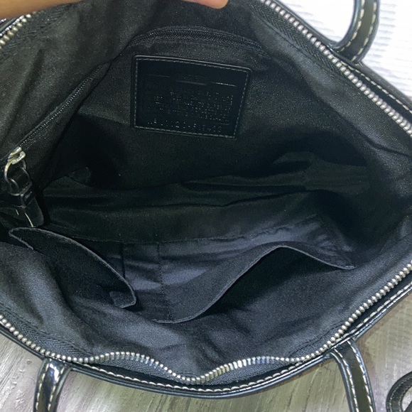 Coach Shoulder Bag - Picture 7 of 7